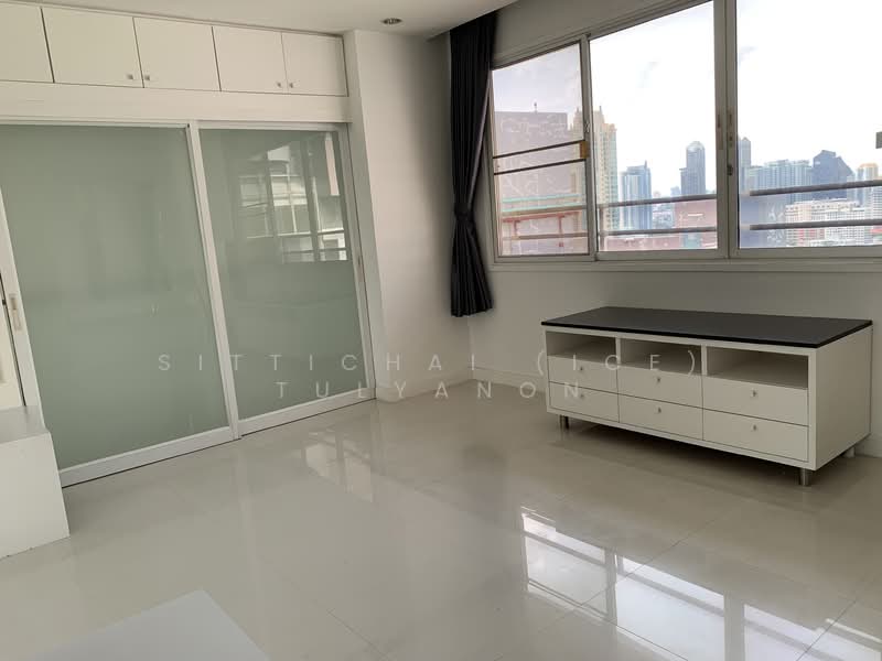 D.S. Tower 1 Sukhumvit 33, Bangkok, Soi Phrom Chit, Khlong Tan Nua, Watthana, Bangkok, 4 Bedrooms, 313 sqm, Condo For Rent, by Sittichai (Ice) Tulyanon, 60255386 - DDproperty.com