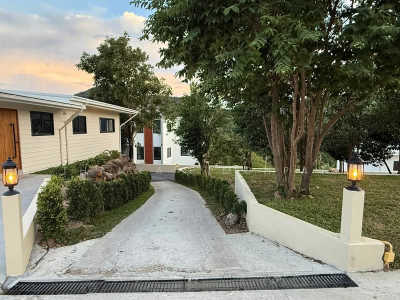 วิลล่า 4 ห้องนอน ให้เช่า ในทำเล เกาะสมุย, สุราษฎร์ธานี, บ่อผุด, เกาะสมุย, สุราษฎร์ธานี, 350 ตร.ม., วิลล่า ให้เช่า, โดย Thanya Pimonpat, 60255402 - DDproperty.com