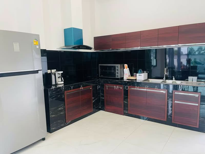 วิลล่า 5 ห้องนอน ให้เช่า ในทำเล เกาะสมุย, สุราษฎร์ธานี, บ่อผุด, เกาะสมุย, สุราษฎร์ธานี, 530 ตร.ม., วิลล่า ให้เช่า, โดย Thanya Pimonpat, 60255476 - DDproperty.com