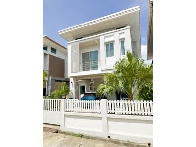 ขาย - ขายทาวน์เฮ้าส์ 3 ห้องนอน ในทำเล เกาะสมุย, สุราษฎร์ธานี