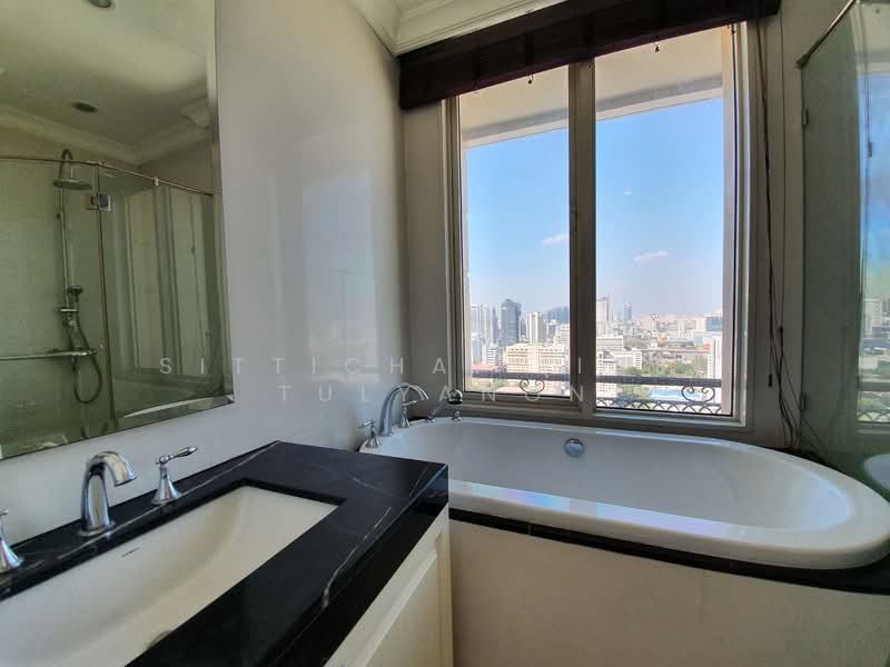 Royce Private Residences, Bangkok, 61 Soi Sukhumvit 31, Khlongtoei Nua, Watthana, Bangkok, 2 Bedrooms, 111 sqm, Condo For Rent, by Sittichai (Ice) Tulyanon, 60255767 - DDproperty.com