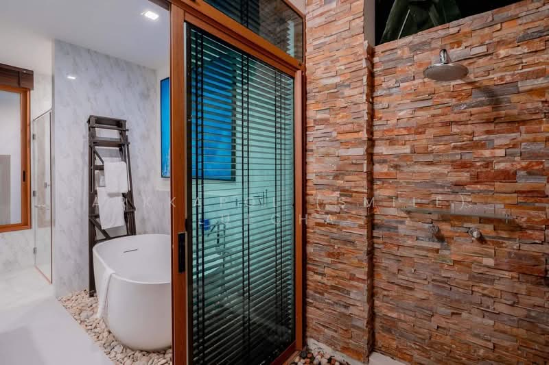 Villa 3 Bedroom for Sale in Hua Hin, Prachuap Khiri Khan, Hua Hin, Hua Hin, Prachuap Khiri Khan, 3 Bedrooms, 279 sqm, Villa For Rent, by Parkkapol (Smile) Luecha, 60255781 - DDproperty.com