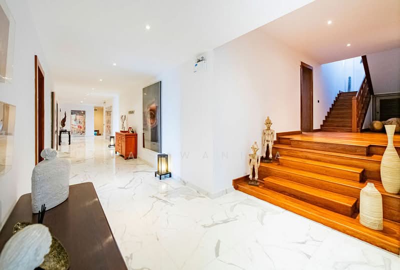 Baan Thai Surin Hill : บ้านไทยสุรินทร์ฮิลล์, ภูเก็ต, เชิงทะเล, ถลาง, ภูเก็ต, 1,900 ตร.ม., วิลล่า ให้เช่า, โดย Wanida (May) Mahawong, 60255806 - DDproperty.com