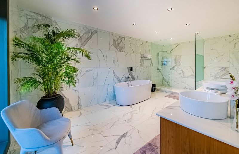 Baan Thai Surin Hill : บ้านไทยสุรินทร์ฮิลล์, ภูเก็ต, เชิงทะเล, ถลาง, ภูเก็ต, 1,900 ตร.ม., วิลล่า ให้เช่า, โดย Wanida (May) Mahawong, 60255806 - DDproperty.com