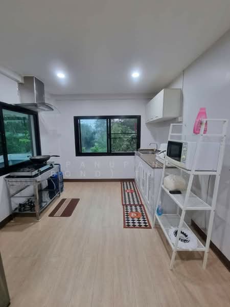 Pool Villa House for rent, Chon Buri (Pattaya), Bang Lamung, Bang Lamung (Pattaya), Chon Buri (Pattaya), 4 Bedrooms, 280 sqm, Single Detached House For Rent, by Panupan (Bond) Thongpan, 60255824 - DDproperty.com