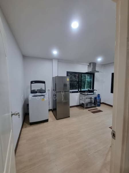 Pool Villa House for rent, Chon Buri (Pattaya), Bang Lamung, Bang Lamung (Pattaya), Chon Buri (Pattaya), 4 Bedrooms, 280 sqm, Single Detached House For Rent, by Panupan (Bond) Thongpan, 60255824 - DDproperty.com