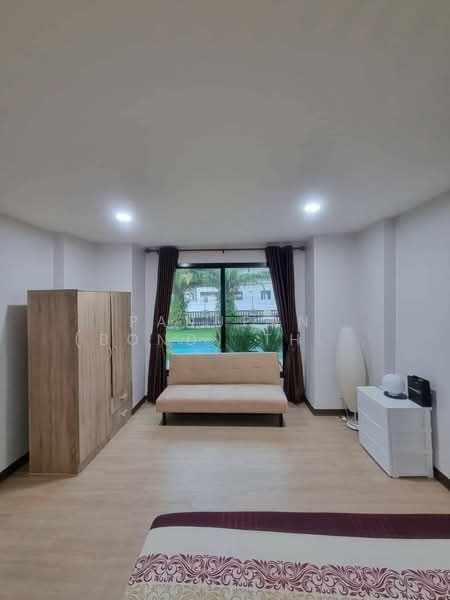 Pool Villa House for rent, Chon Buri (Pattaya), Bang Lamung, Bang Lamung (Pattaya), Chon Buri (Pattaya), 4 Bedrooms, 280 sqm, Single Detached House For Rent, by Panupan (Bond) Thongpan, 60255824 - DDproperty.com