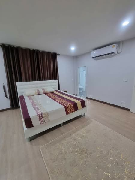 Pool Villa House for rent, Chon Buri (Pattaya), Bang Lamung, Bang Lamung (Pattaya), Chon Buri (Pattaya), 4 Bedrooms, 280 sqm, Single Detached House For Rent, by Panupan (Bond) Thongpan, 60255824 - DDproperty.com