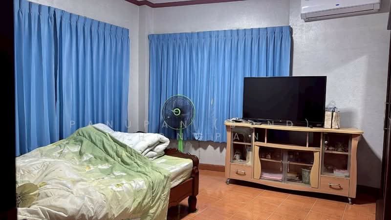 บ้านริมทะเล 2 ชั้น ห่างจากชายหาดเพียง 100 เมตร!, ชลบุรี, บางละมุง, บางละมุง, ชลบุรี, 160 ตร.ม., บ้านเดี่ยว ขาย, โดย Panupan (Bond) Thongpan, 60256019 - DDproperty.com