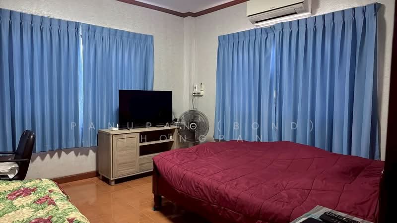 2-Storey Seaside Home – Just 100 Meters from the Beach!, Chon Buri (Pattaya), Bang Lamung, Bang Lamung (Pattaya), Chon Buri (Pattaya), 2 Bedrooms, 160 sqm, Single Detached House For Sale, by Panupan (Bond) Thongpan, 60256019 - DDproperty.com