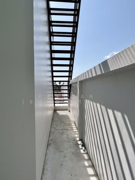 3 Bedrooms 3 Bathrooms House for Sale in Bangsare, Chon Buri (Pattaya), Bang Sa-re, Sattahip, Chon Buri (Pattaya), 3 Bedrooms, 240 sqm, Single Detached House For Sale, by Panupan (Bond) Thongpan, 60256070 - DDproperty.com