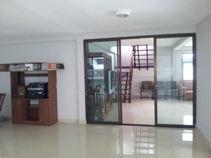 2 Storey House in Huai Khwang for Rent, Bangkok, Samsen Nok, Huai Khwang, Bangkok, 4 Bedrooms, 300 sqm, Single Detached House For Rent, by Sittichai (Ice) Tulyanon, 60256103 - DDproperty.com