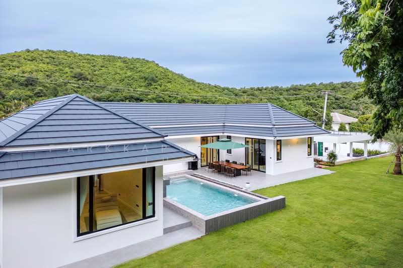 Modern 3 Bedroom Pool Villa for sale with Mountain View, Prachuap Khiri Khan, Thap Tai, Hua Hin, Prachuap Khiri Khan, 3 Bedrooms, 320 sqm, Villa For Rent, by Parkkapol (Smile) Luecha, 60256144 - DDproperty.com