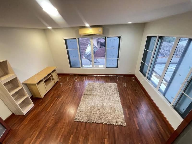 Baan Klang Krung The Nice Ratchavipha, Bangkok, 2 Kamphaeng Phet Road, Lat Yao, Chatuchak, Bangkok, 3 Bedrooms, 370 sqm, Single Detached House For Rent, by Sittichai (Ice) Tulyanon, 60256206 - DDproperty.com