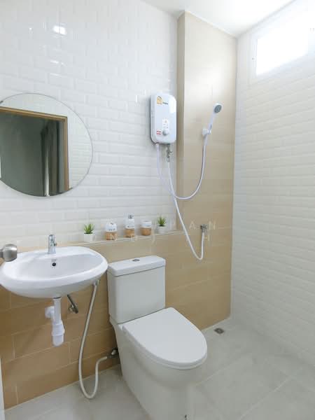 Rich-Chi Town Bangsaen, Chon Buri (Pattaya), Saen Suk, Muang Chon Buri, Chon Buri (Pattaya), 10+ Bedrooms, 396 sqm, Apartment For Sale, by Panupan (Bond) Thongpan, 60256210 - DDproperty.com