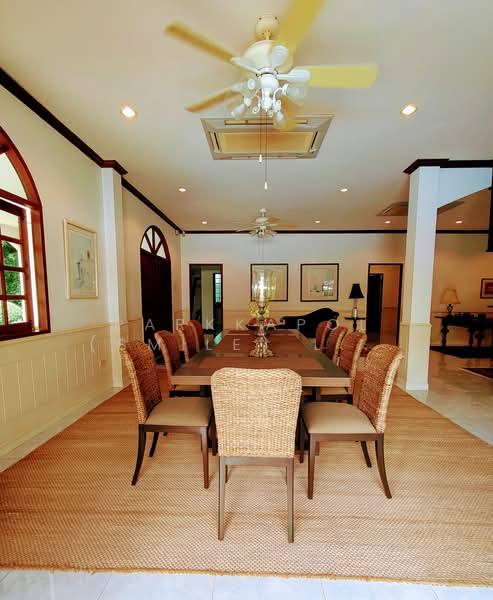 Exceptional 6 Bedrooms Villa in the Heart of Hua Hin, Prachuap Khiri Khan, Hua Hin, Hua Hin, Prachuap Khiri Khan, 6 Bedrooms, 430 sqm, Villa For Sale, by Parkkapol (Smile) Luecha, 60256228 - DDproperty.com