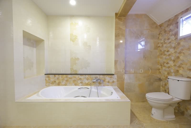 Central Park Hillside, Chon Buri (Pattaya), Soi Central Park Hillside Village, Nong Pru, Bang Lamung (Pattaya), Chon Buri (Pattaya), 5 Bedrooms, 260 sqm, Single Detached House For Rent, by Panupan (Bond) Thongpan, 60256239 - DDproperty.com