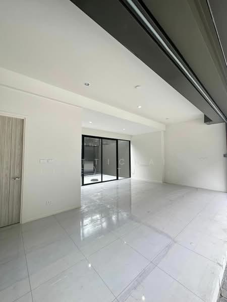 Nue Hybe Suksawat, Bangkok, Suk Sawat Road, Rat Burana, Rat Burana, Bangkok, 4 Bedrooms, 249 sqm, Townhouse For Rent, by Sittichai (Ice) Tulyanon, 60256393 - DDproperty.com