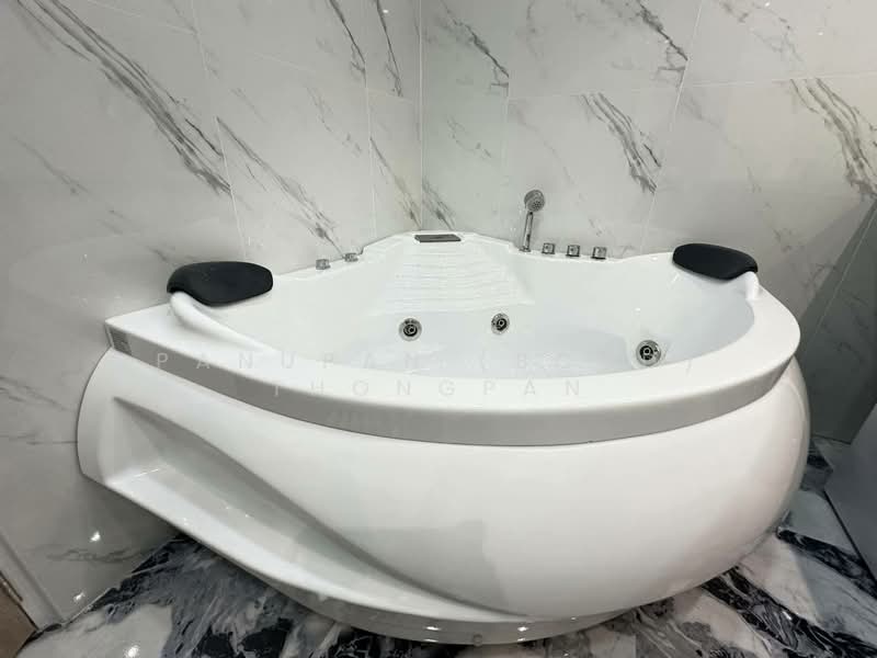 ไดอาน่า เอสเตท คอนโดมิเนียม พัทยาใต้, ชลบุรี, 9 บัวขาว, บ้านบึง, บ้านบึง, ชลบุรี, 60 ตร.ม., คอนโด ให้เช่า, โดย Panupan (Bond) Thongpan, 60256404 - DDproperty.com