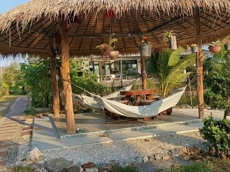 Private Pool Villa Surrounded by Lush Nature on 4 Rai, Prachuap Khiri Khan, Wang-Pong, Pran Buri, Prachuap Khiri Khan, 3 Bedrooms, 472 sqm, Villa For Sale, by Parkkapol (Smile) Luecha, 60256427 - DDproperty.com