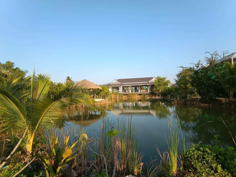 ขายวิลล่า 3 ห้องนอน ในทำเล ปราณบุรี, ประจวบคีรีขันธ์, วังก์พง, ปราณบุรี, ประจวบคีรีขันธ์, 472 ตร.ม., วิลล่า ขาย, โดย Parkkapol (Smile) Luecha, 60256427 - DDproperty.com