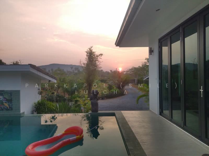 Private Pool Villa Surrounded by Lush Nature on 4 Rai, Prachuap Khiri Khan, Wang-Pong, Pran Buri, Prachuap Khiri Khan, 3 Bedrooms, 472 sqm, Villa For Sale, by Parkkapol (Smile) Luecha, 60256427 - DDproperty.com