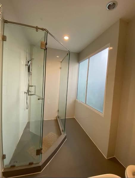 Patio Pattanakarn 38, Bangkok, Soi Phatthanakan 38 Phatthanakan Road, Suan Luang, Suan Luang, Bangkok, 3 Bedrooms, 170 sqm, Townhouse For Rent, by Sittichai (Ice) Tulyanon, 60256429 - DDproperty.com