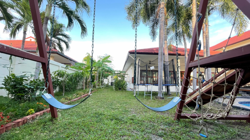 Crystal View, Prachuap Khiri Khan, Soi Moo Baan Hua Na, Nong Kae, Hua Hin, Prachuap Khiri Khan, 4 Bedrooms, 250 sqm, Villa For Rent, by Parkkapol (Smile) Luecha, 60256519 - DDproperty.com