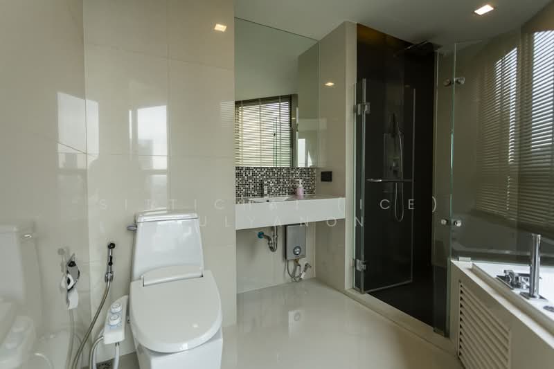 Rhythm Sukhumvit 44/1, Bangkok, Sukhumvit Road, Phra Kanong, Khlong Toei, Bangkok, 2 Bedrooms, 69 sqm, Condo For Rent, by Sittichai (Ice) Tulyanon, 60256525 - DDproperty.com