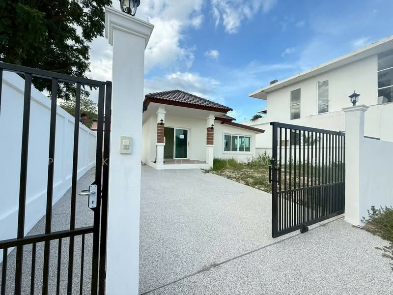 House for Sale 3 Bedrooms in Hua Hin Ville, Prachuap Khiri Khan, Hin Lek Fai, Hua Hin, Prachuap Khiri Khan, 3 Bedrooms, 400 sqm, Single Detached House For Sale, by Parkkapol (Smile) Luecha, 60256557 - DDproperty.com