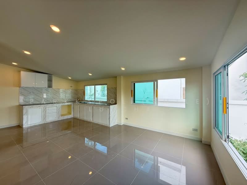 House for Sale 3 Bedrooms in Hua Hin Ville, ประจวบคีรีขันธ์, หินเหล็กไฟ, หัวหิน, ประจวบคีรีขันธ์, 400 ตร.ม., บ้านเดี่ยว ขาย, โดย Parkkapol (Smile) Luecha, 60256557 - DDproperty.com