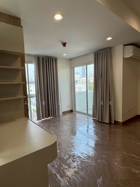Sun Palace Condominium, Bangkok, 36 Phetchaburi Rd, Bang Kapi, Huai Khwang, Bangkok, Studio, 60 sqm, Condo For Rent, by Sittichai (Ice) Tulyanon, 60256561 - DDproperty.com