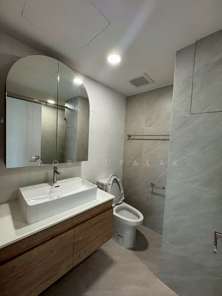 Sun Palace Condominium, Bangkok, 36 Phetchaburi Rd, Bang Kapi, Huai Khwang, Bangkok, Studio, 60 sqm, Condo For Rent, by Sittichai (Ice) Tulyanon, 60256561 - DDproperty.com