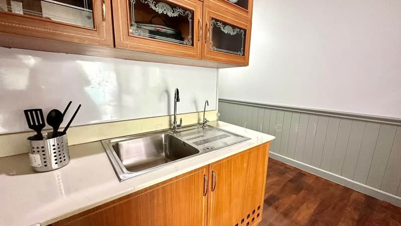 Silom Grand Terrace : สีลม แกรนด์ เทอเรส, กรุงเทพ, ซอยศาลาแดง 2 ถนนศาลาแดง, สีลม, บางรัก, กรุงเทพ, 77 ตร.ม., คอนโด ให้เช่า, โดย Sittichai (Ice) Tulyanon, 60256591 - DDproperty.com