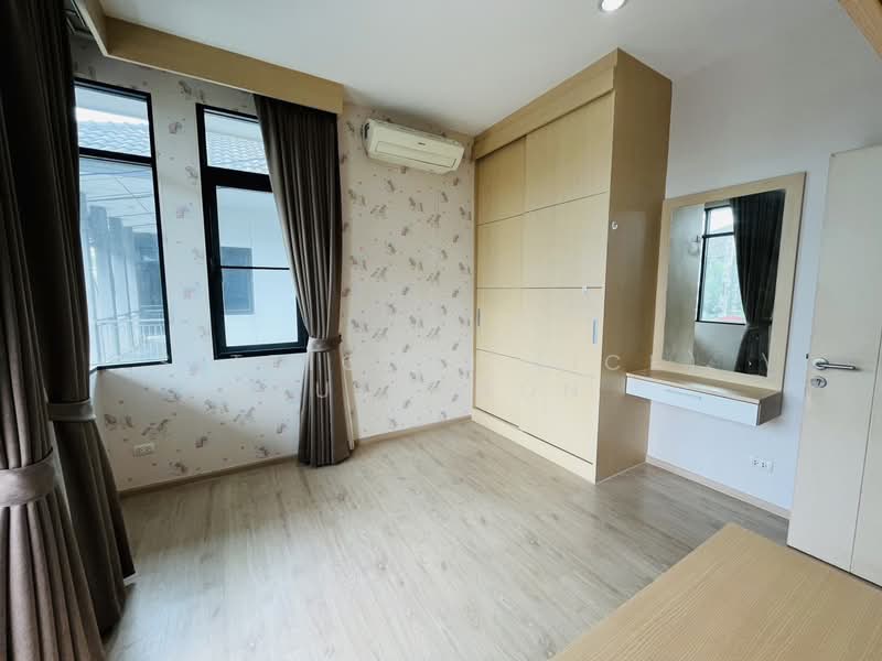 Atoll Java Bay, Samut Prakan, Soi King Kaeo 19, Rachathewa, Bang Plee, Samut Prakan, 4 Bedrooms, 240 sqm, Townhouse For Sale, by Sittichai (Ice) Tulyanon, 60256813 - DDproperty.com