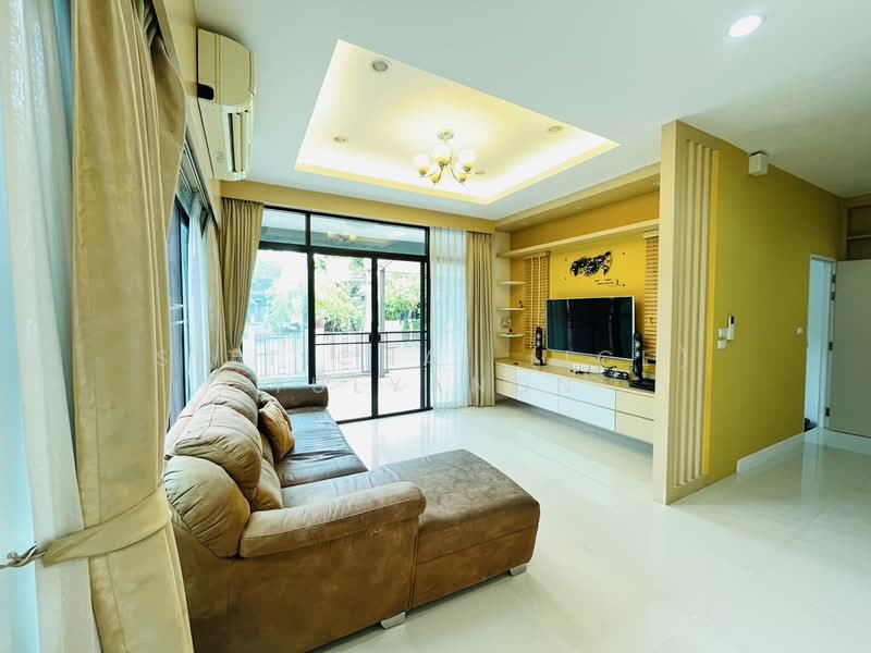 Atoll Java Bay, Samut Prakan, Soi King Kaeo 19, Rachathewa, Bang Plee, Samut Prakan, 4 Bedrooms, 240 sqm, Townhouse For Sale, by Sittichai (Ice) Tulyanon, 60256813 - DDproperty.com