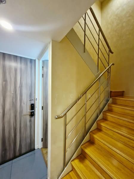 Siamese Surawong, Bangkok, Sap Road, Si Phraya, Bang Rak, Bangkok, 3 Bedrooms, 83 sqm, Condo For Sale, by Sittichai (Ice) Tulyanon, 60256823 - DDproperty.com