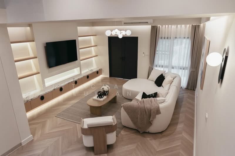 Regent 71 Place, Bangkok, Phra Kanong Nua, Watthana, Bangkok, 5 Bedrooms, 350 sqm, Townhouse For Rent, by Sittichai (Ice) Tulyanon, 60256831 - DDproperty.com