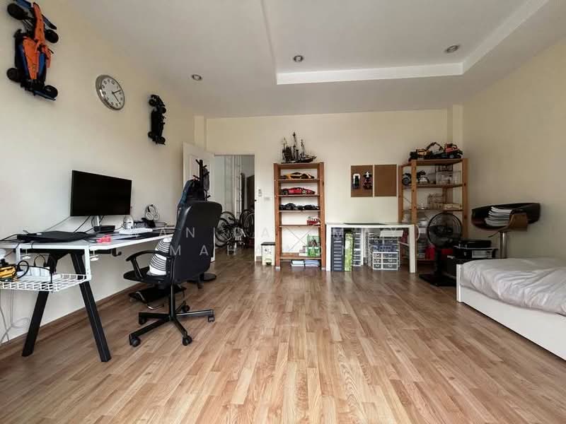 Cozy Townhome in Old Town 3-Storey Townhome, Phuket, Talat Yai, Muang Phuket, Phuket, 3 Bedrooms, 200 sqm, Townhouse For Sale, by Wanida (May) Mahawong, 60256832 - DDproperty.com