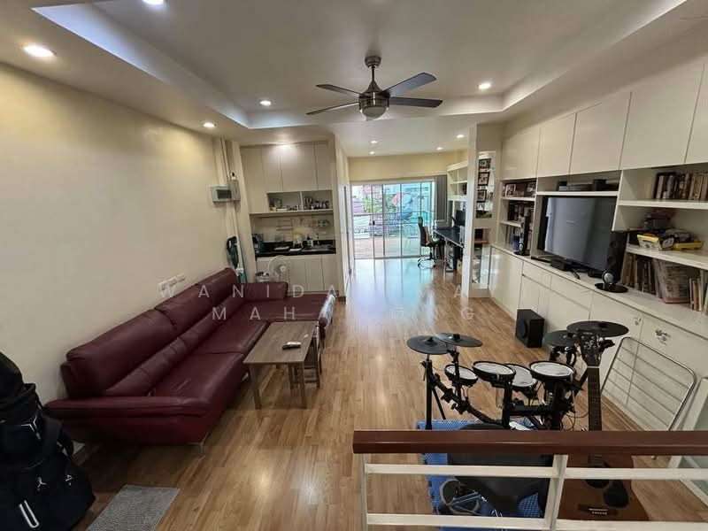 Cozy Townhome in Old Town 3-Storey Townhome, Phuket, Talat Yai, Muang Phuket, Phuket, 3 Bedrooms, 200 sqm, Townhouse For Sale, by Wanida (May) Mahawong, 60256832 - DDproperty.com