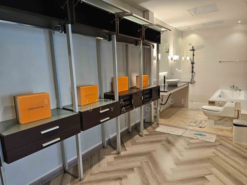 Baan Klang Krung Rama 3, Bangkok, Yan Nawa Road, Chong Nonsi, Yan Nawa, Bangkok, 5 Bedrooms, 425 sqm, Townhouse For Rent, by Sittichai (Ice) Tulyanon, 60256839 - DDproperty.com