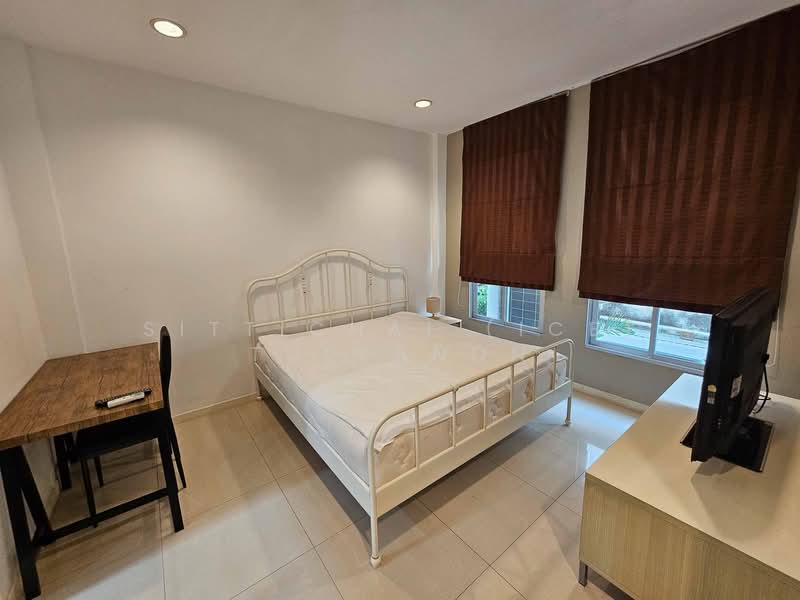 Baan Klang Krung Rama 3, Bangkok, Yan Nawa Road, Chong Nonsi, Yan Nawa, Bangkok, 5 Bedrooms, 425 sqm, Townhouse For Rent, by Sittichai (Ice) Tulyanon, 60256839 - DDproperty.com