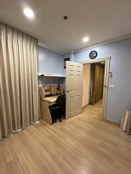 Life @ Sathorn 10, Bangkok, 48 Soi Sathorn 10, Sathorn Road, Silom, Bang Rak, Bangkok, 2 Bedrooms, 60 sqm, Condo For Rent, by Sittichai (Ice) Tulyanon, 60256859 - DDproperty.com