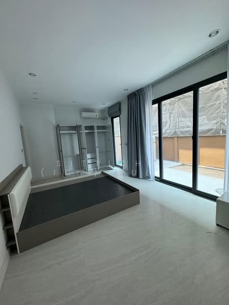 Baan Klang Muang Classe Sukhumvit 77 : บ้านกลางเมือง คลาสเซ่ สุขุมวิท 77, กรุงเทพ, ซอยอ่อนนุช 21, สวนหลวง, สวนหลวง, กรุงเทพ, 259 ตร.ม., บ้านเดี่ยว ให้เช่า, โดย Sittichai (Ice) Tulyanon, 60256871 - DDproperty.com