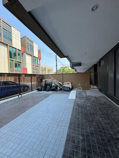 Baan Klang Muang Classe Sukhumvit 77 : บ้านกลางเมือง คลาสเซ่ สุขุมวิท 77, กรุงเทพ, ซอยอ่อนนุช 21, สวนหลวง, สวนหลวง, กรุงเทพ, 259 ตร.ม., บ้านเดี่ยว ให้เช่า, โดย Sittichai (Ice) Tulyanon, 60256871 - DDproperty.com