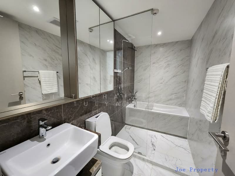 Fynn Asoke, Bangkok, 28 Sukhumvit 10 Alley, Khlong Toei, Khlong Toei, Bangkok, 1 Bedroom, 39 sqm, Condo For Sale, by Sittichai (Ice) Tulyanon, 60257025 - DDproperty.com