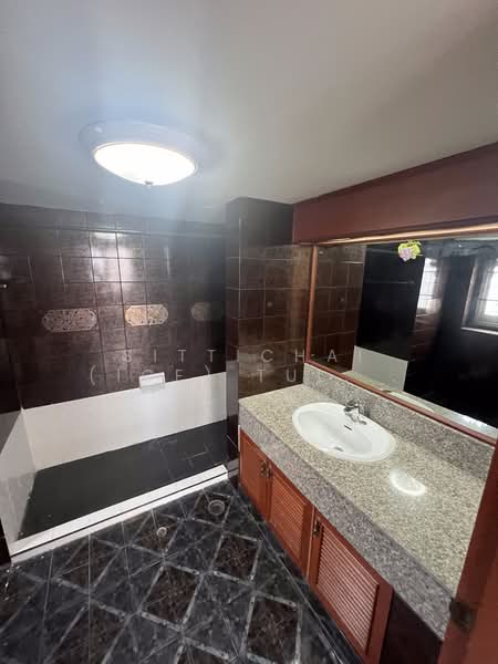 Baan Suanpetch : บ้านสวนเพชร คอนโดมิเนียม, กรุงเทพ, 18 ซอยสุขุมวิท 39, คลองตันเหนือ, วัฒนา, กรุงเทพ, 266 ตร.ม., คอนโด ให้เช่า, โดย Sittichai (Ice) Tulyanon, 60257049 - DDproperty.com