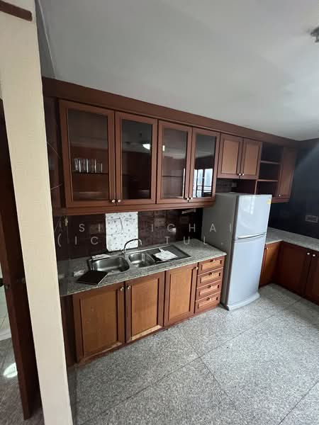 Baan Suanpetch : บ้านสวนเพชร คอนโดมิเนียม, กรุงเทพ, 18 ซอยสุขุมวิท 39, คลองตันเหนือ, วัฒนา, กรุงเทพ, 266 ตร.ม., คอนโด ให้เช่า, โดย Sittichai (Ice) Tulyanon, 60257049 - DDproperty.com