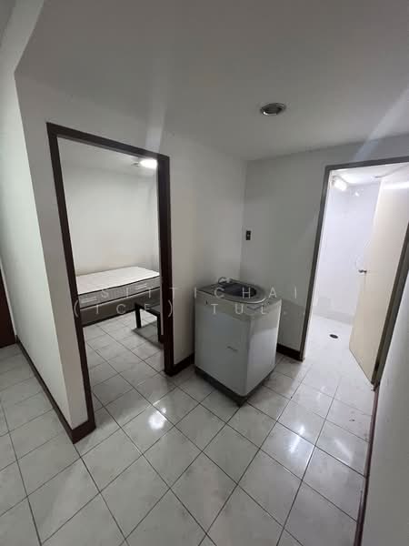 Baan Suanpetch, Bangkok, 18 Soi Sukhumvit 39, Khlong Tan Nua, Watthana, Bangkok, 4 Bedrooms, 266 sqm, Condo For Rent, by Sittichai (Ice) Tulyanon, 60257049 - DDproperty.com