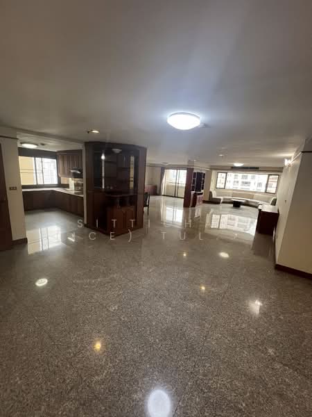 Baan Suanpetch, Bangkok, 18 Soi Sukhumvit 39, Khlong Tan Nua, Watthana, Bangkok, 4 Bedrooms, 266 sqm, Condo For Rent, by Sittichai (Ice) Tulyanon, 60257049 - DDproperty.com